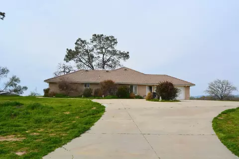 33367 Barn Owl Rd, Raymond, CA 93653 photo 1