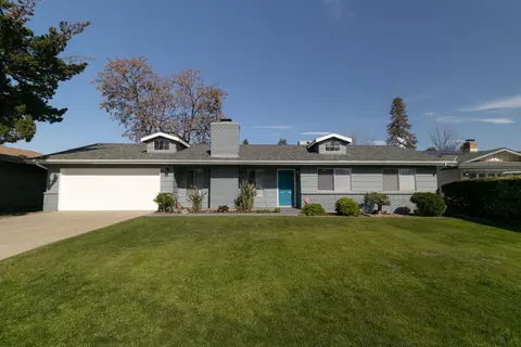 1112 E Feemster Ave, Visalia, CA 93292 photo 1