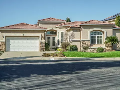 1712 N Jasmine Ave, Clovis, CA 93619 photo 1
