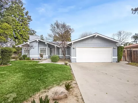 565 W Ashcroft Ave, Clovis, CA 93612 photo 1