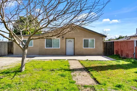 911 Columbia St, Madera, CA 93638 photo 1