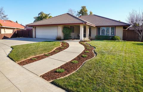 2486 Scott Ave, Clovis, CA 93611 photo 1