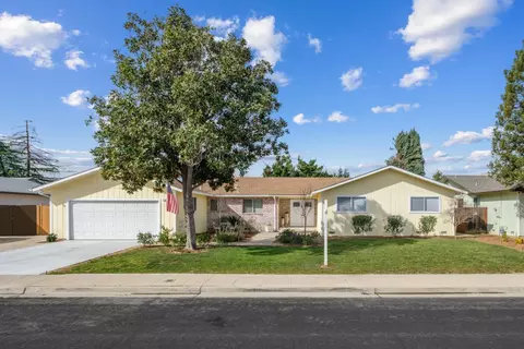 1564 Laverne Ave, Clovis, CA 93611 photo 1