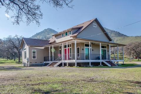 6515 Bellows Dr, Sanger, CA 93657