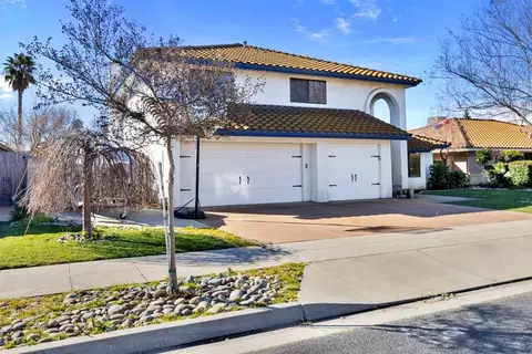 3040 Boulder Ave, Madera, CA 93637