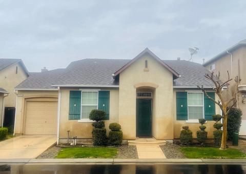 773 W Bordeaux Ln, Clovis, CA 93619 photo 1