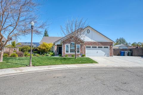 3192 Scott Ave, Clovis, CA 93619 photo 1
