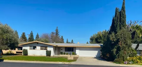 1237 De Cesari Ave, Madera, CA 93637 photo 1