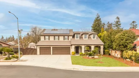 644 N Oxford Ave, Clovis, CA 93611 photo 1