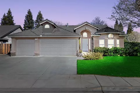 229 N Timmy Ave, Clovis, CA 93612 photo 1