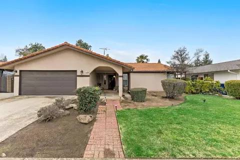 1054 Miami Ave, Clovis, CA 93611 photo 1