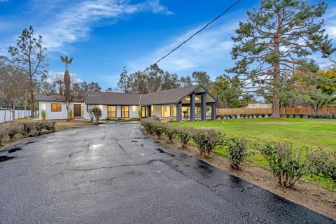 6095 N De Wolf Ave, Clovis, CA 93619 photo 1