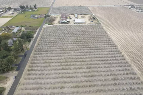 2265 W Dinuba Ave, Fresno, CA 93706