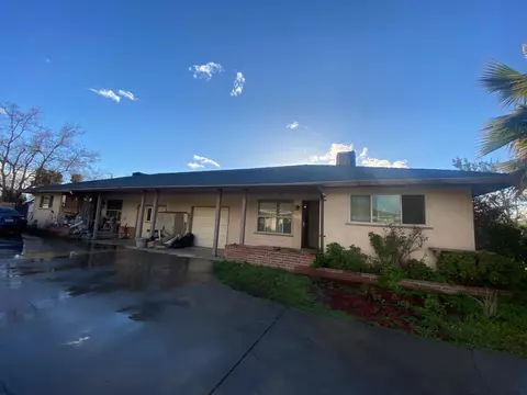3048 E Princeton Ave E, Fresno, CA 93703 photo 1