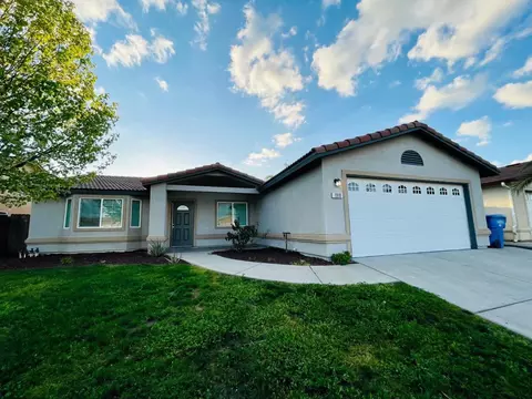 1918 Monroe Ave, Madera, CA 93638 photo 1