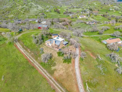 28176 Rimrock Ln, Clovis, CA 93619 photo 1