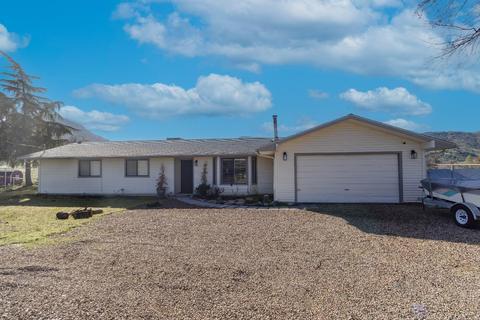 7103 Morain Dr, Sanger, CA 93657 photo 1