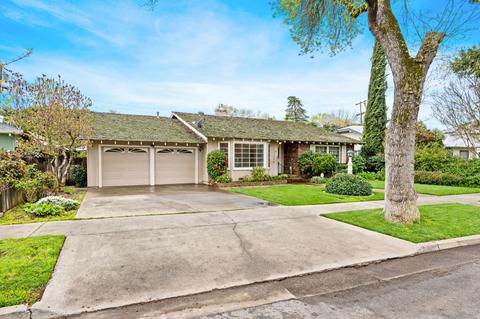 274 E South Bear Creek Dr, Merced, CA 95340