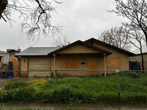 4725 E Lane Ave, Fresno, CA 93702