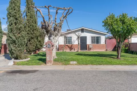 909 Columbia St, Madera, CA 93638 photo 1