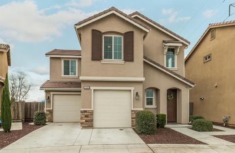 7002 N Brookdale Dr, Fresno, CA 93722