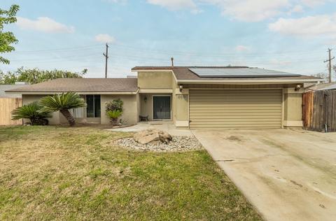 460 Mcarthur Ave, Clovis, CA 93611 photo 1