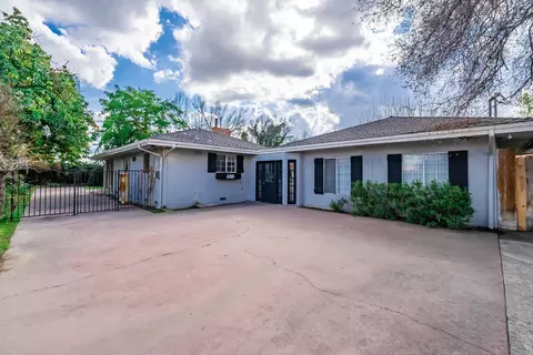 2525 E Arcata Ct, Visalia, CA 93292 photo 1