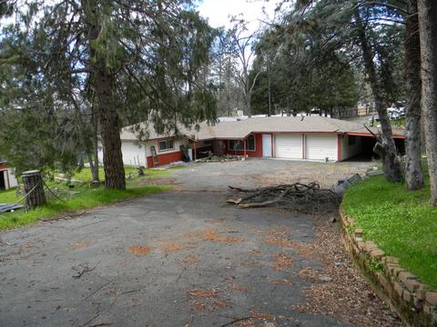 39690 Evergreen Dr, Oakhurst, CA 93644