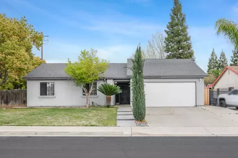 810 Harrison Ave, Sanger, CA 93657 photo 1