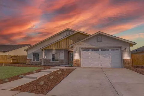509 W Tule Ave, Woodlake, CA 93286