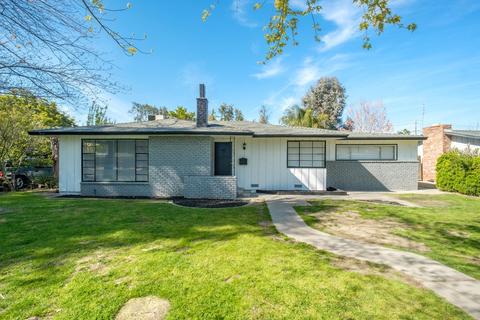 2937 E Saginaw Way, Fresno, CA 93726