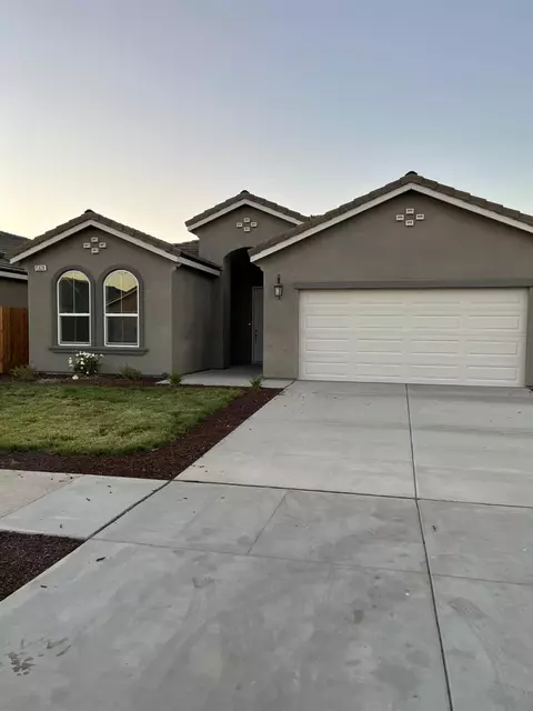 890 Gunnison Dr, Madera, CA 93638 photo 1