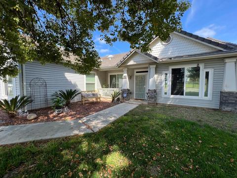 262 E Parlier Ave, Reedley, CA 93654