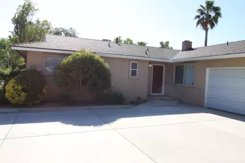 581 E San Jose Ave, Fresno, CA 93710
