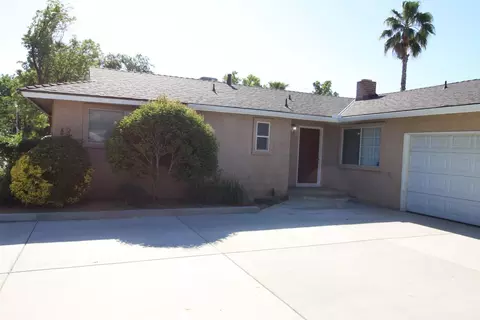 581 E San Jose Ave, Fresno, CA 93710