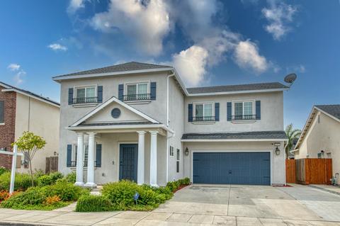 4162 Rialto Ave, Clovis, CA 93619