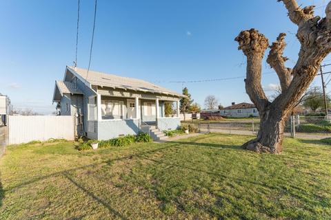 1397 Beulah St, Hanford, CA 93230