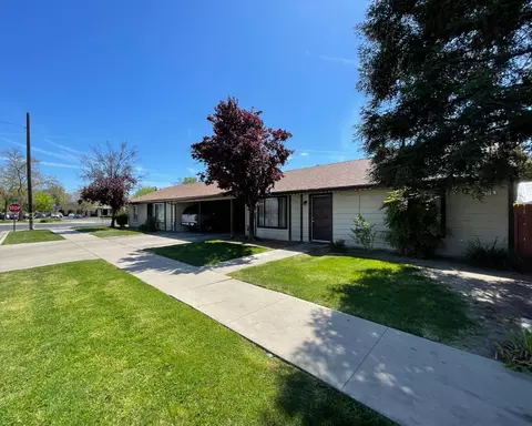 1306 13th St, Reedley, CA 93654 photo 1