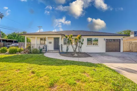 816 V St, Merced, CA 95341