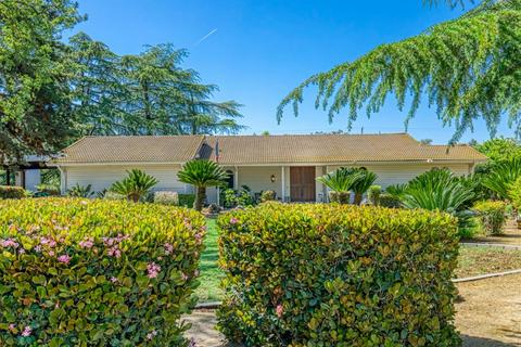 5440 E Geary St, Fresno, CA 93727