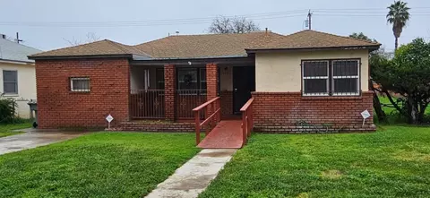 129 W Valencia Ave, Fresno, CA 93706