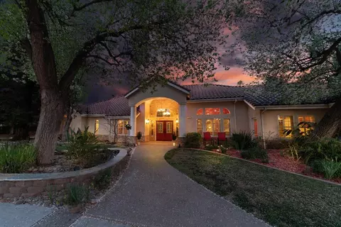 1290 N Applegate Ave, Fresno, CA 93737