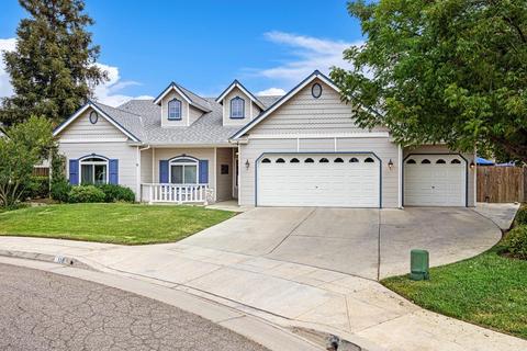 118 W Vermont Ave, Clovis, CA 93619
