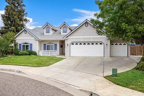 118 W Vermont Ave, Clovis, CA 93619 photo 1