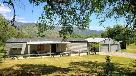 28070 Burrough Valley Rd, Tollhouse, CA 93667