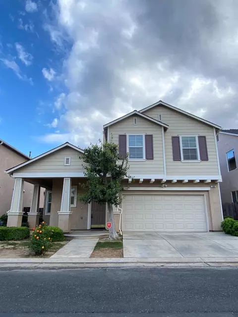 730 W Brittany Ln, Clovis, CA 93619 photo 1