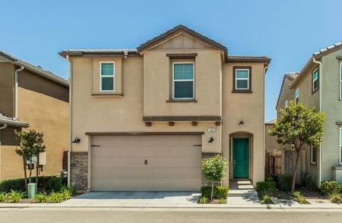 1461 Visionary Rd, Clovis, CA 93619 photo 1