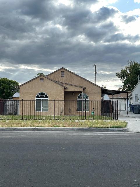 140 S Backer Ave, Fresno, CA 93702