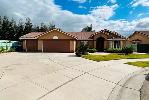 14039 W F St, Kerman, CA 93630 photo 1