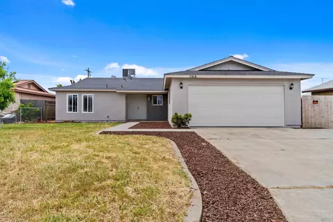 708 Whitney Dr, Hanford, CA 93230 photo 1